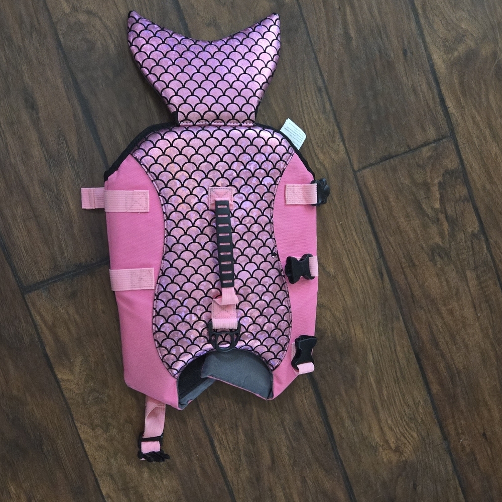 Dog life jacket